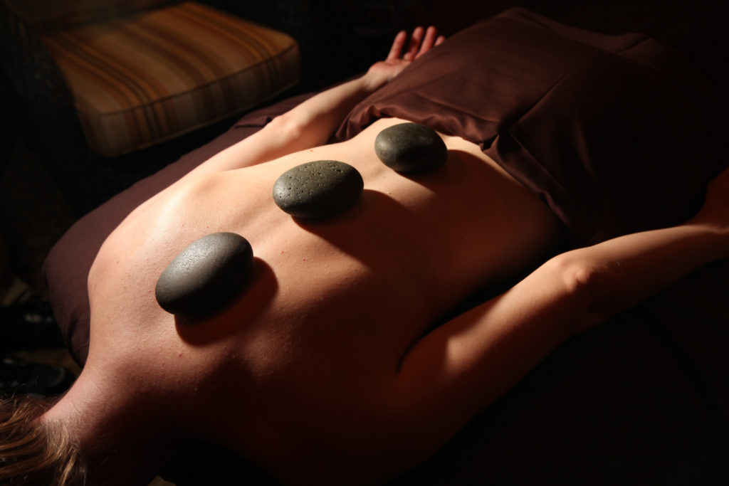 Vaquero Club Day Spa Stone Massage